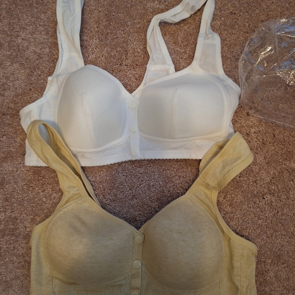 Katycharm bras lot of 2 soft material front close bras 36c